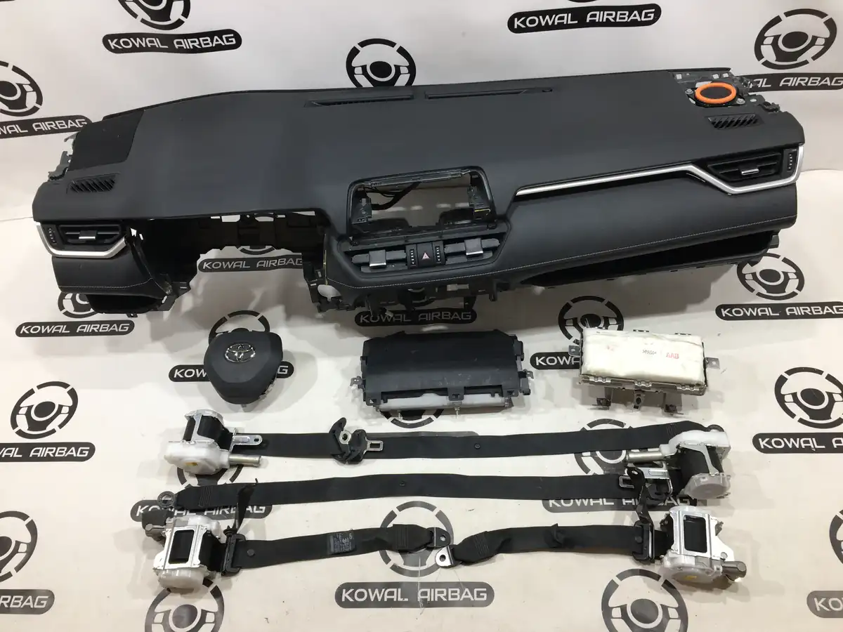 plansa bord toyota rav4