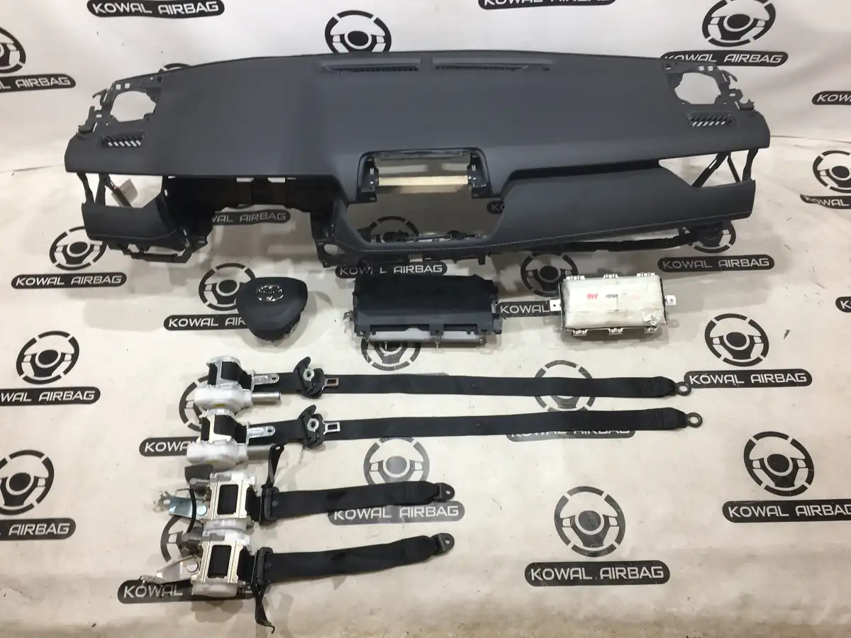 plansa bord toyota rav4