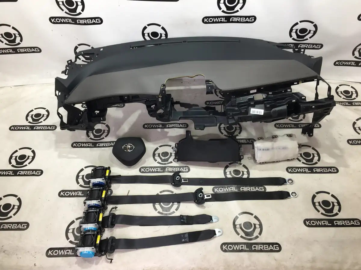 plansa bord toyota