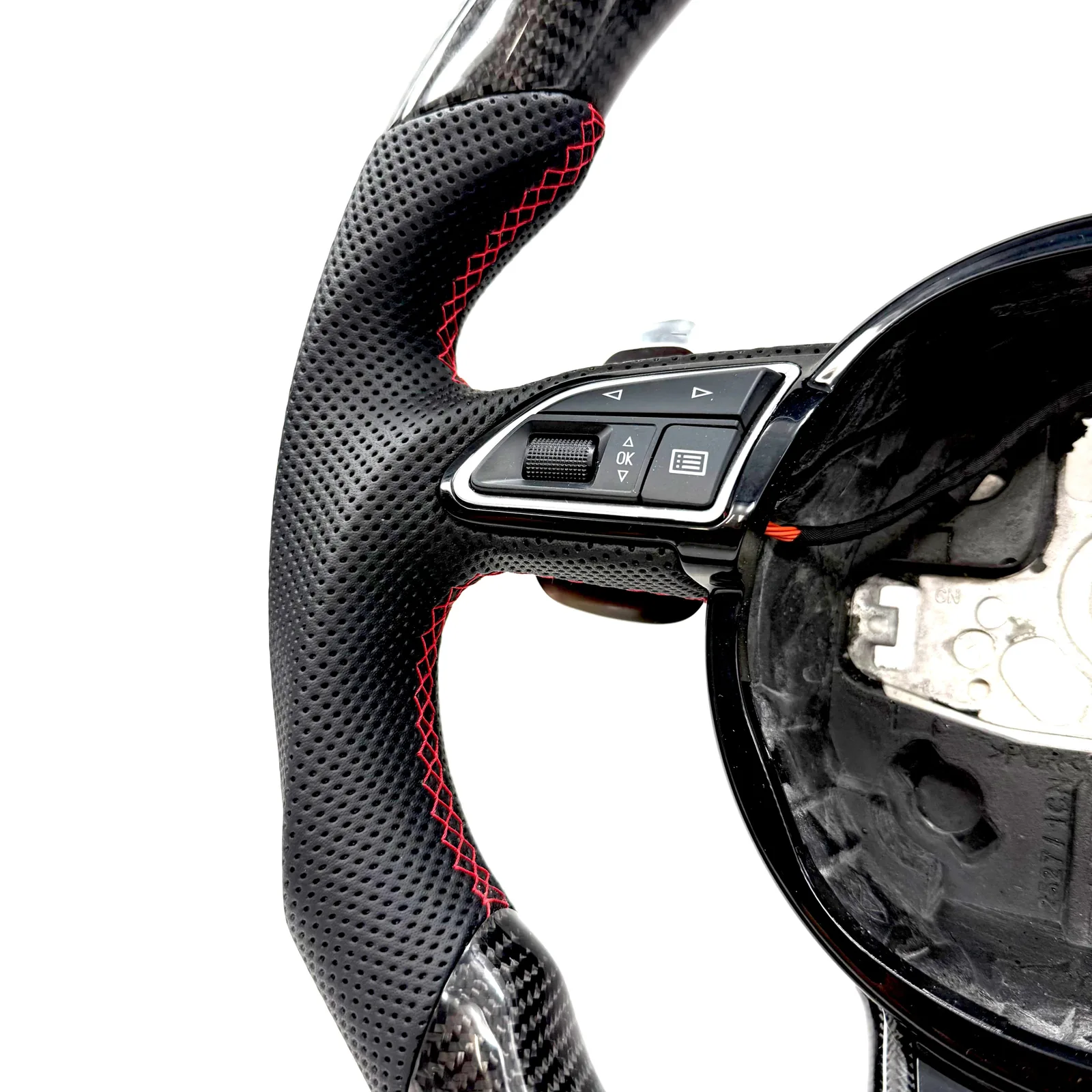 Volan Carbon Audi A3 8V/A4 B9/A5 8T/A6 4G
